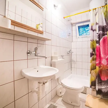 Apartament By The Sea Gradac, Makarska - 6886 Gradac (Split-Dalmatia)